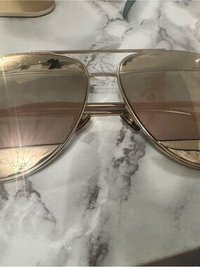 Dior Gold Aviator Sunglasses with Rose-Tinted Gradient Lenses
